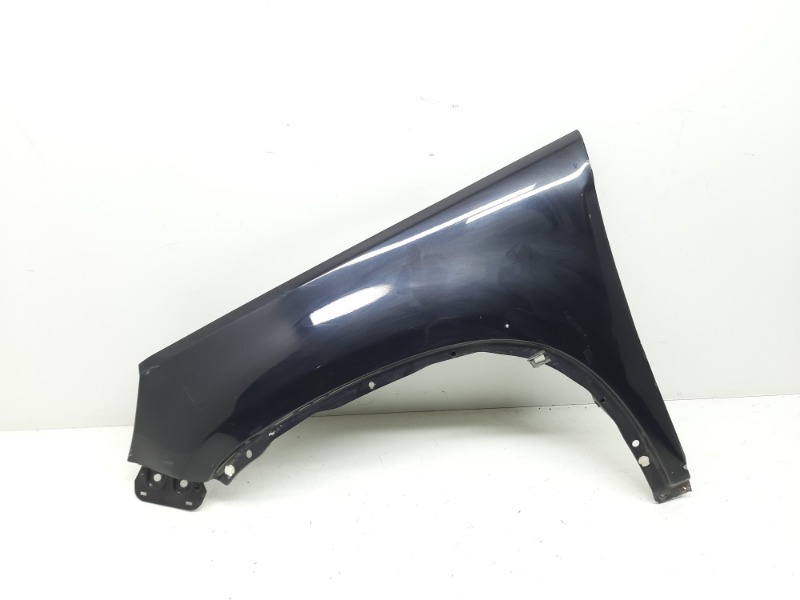 Крыло переднее левое