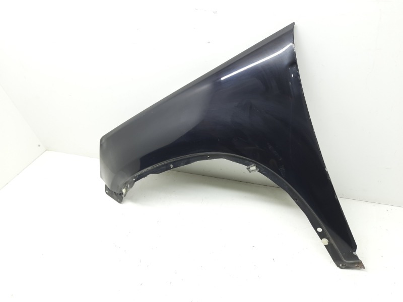 Крыло переднее левое