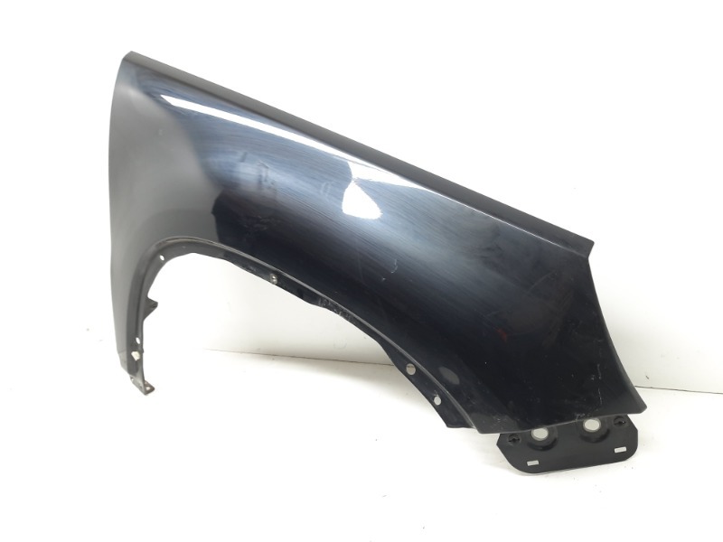 Крыло переднее правое