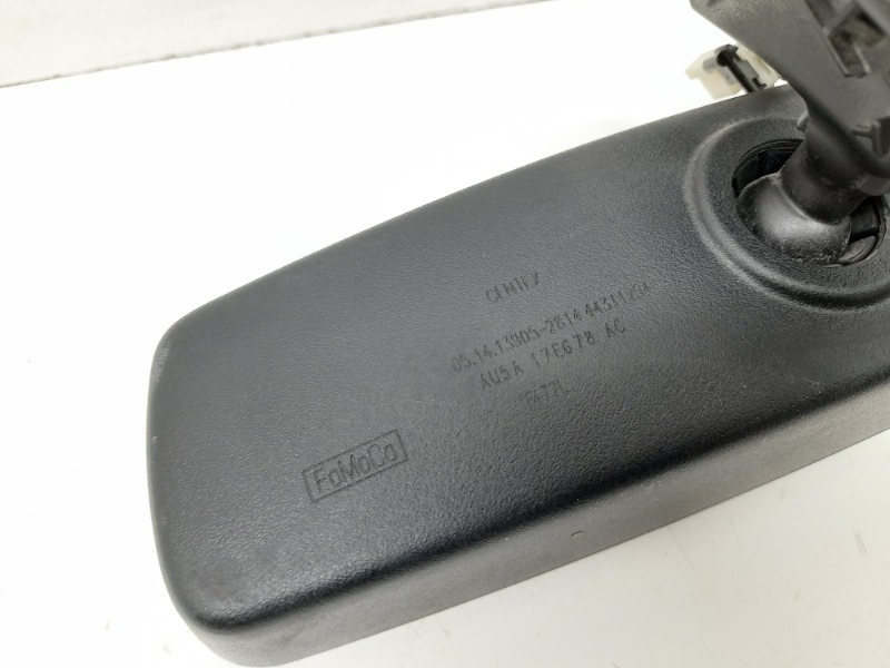 Зеркало заднего вида