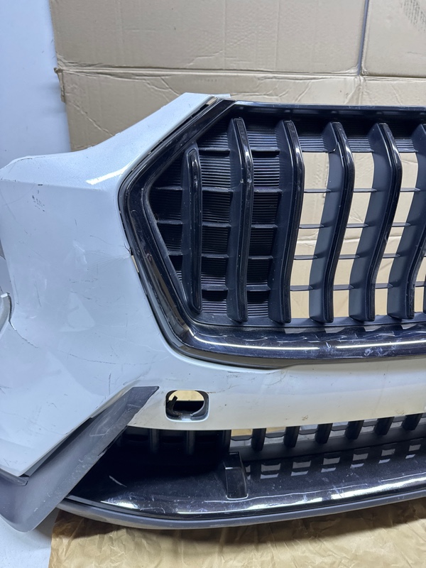 Бампер передний