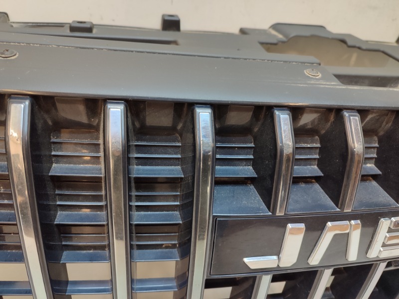 Решетка радиатора