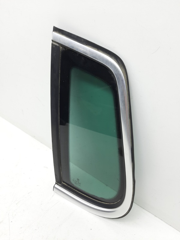 Стекло боковое