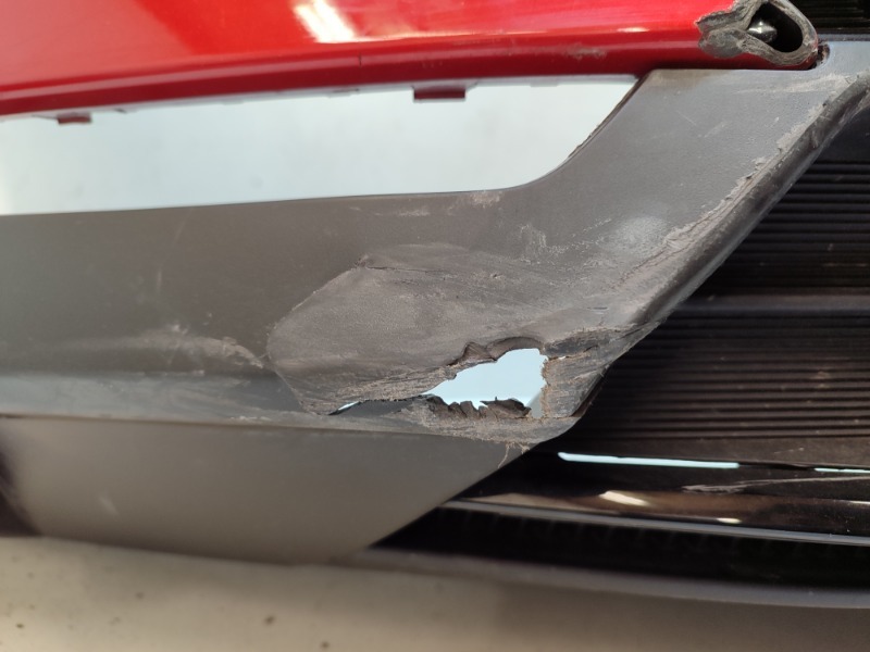 Бампер передний