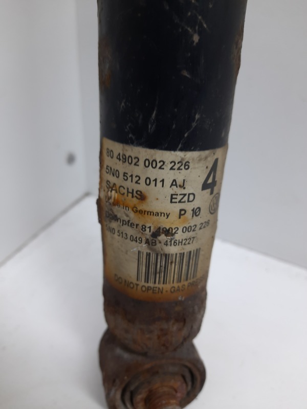 Амортизатор задний правый