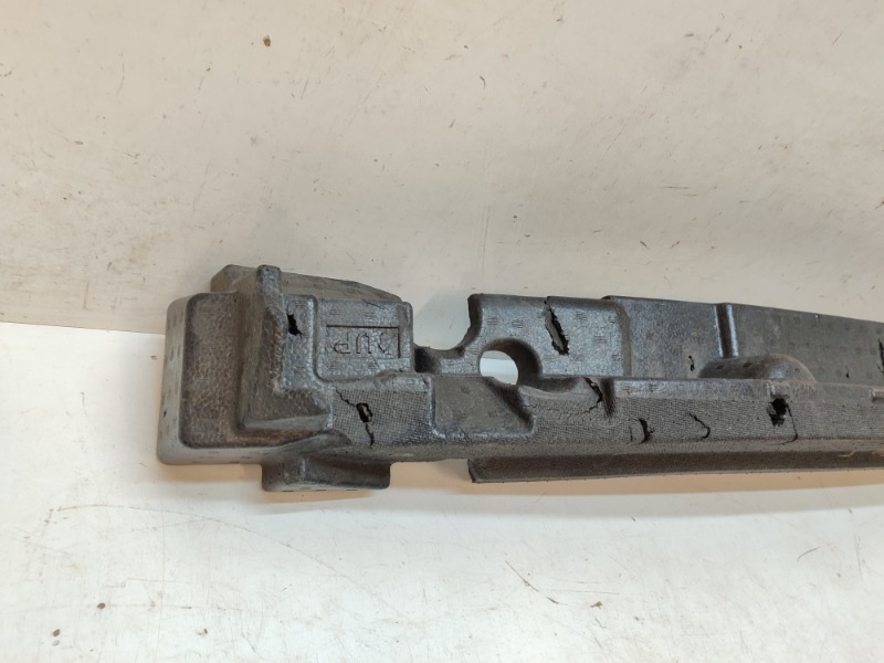 Наполнитель переднего бампера