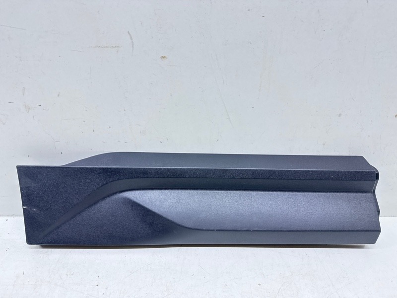 Накладка двери задней правой