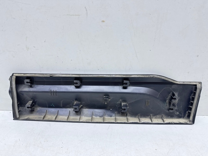 Накладка двери задней правой