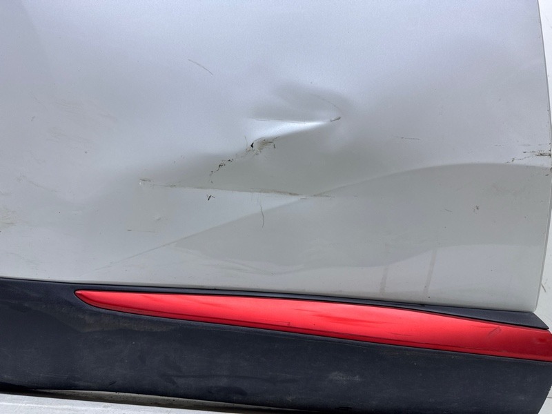 Дверь задняя правая