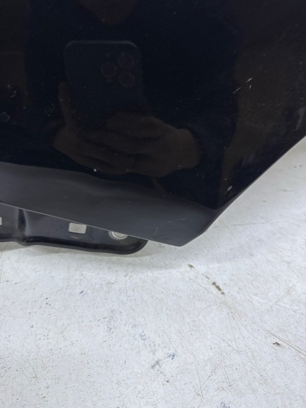 Крыло переднее левое