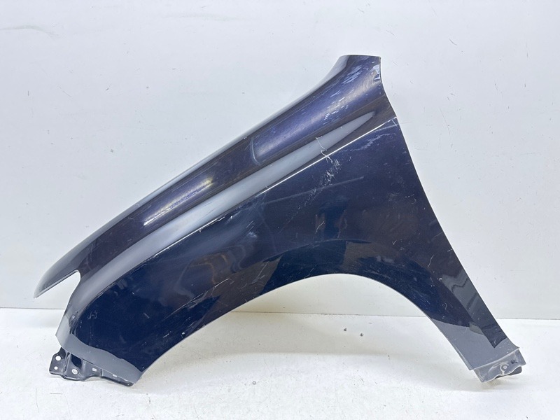 Крыло переднее левое