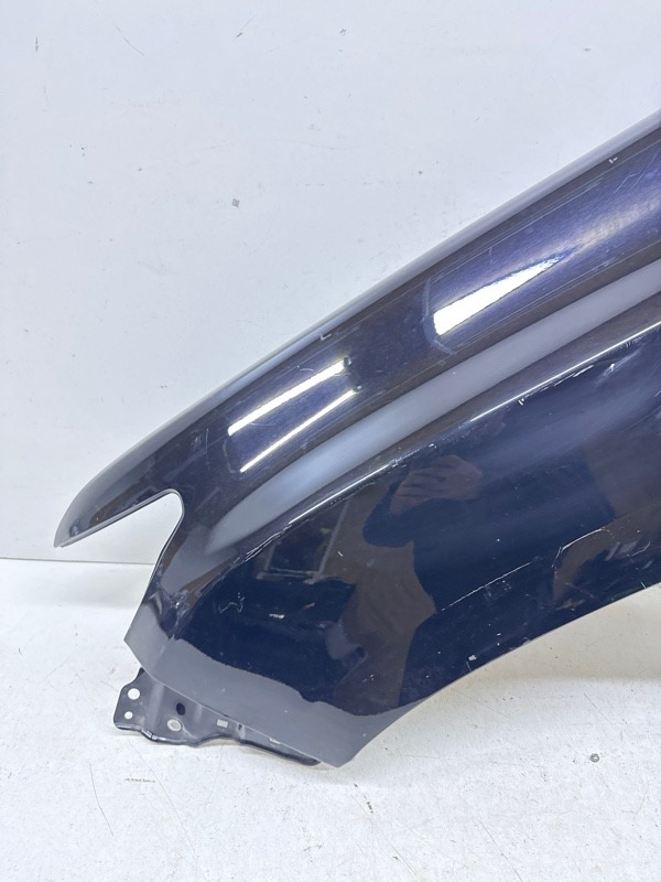 Крыло переднее левое