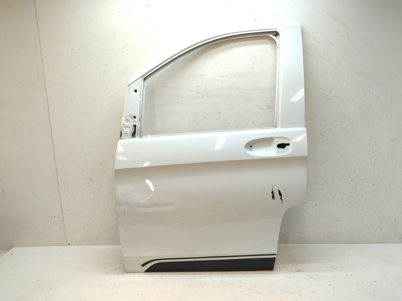 Дверь передняя левая