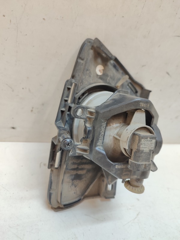 Фара противотуманная левая