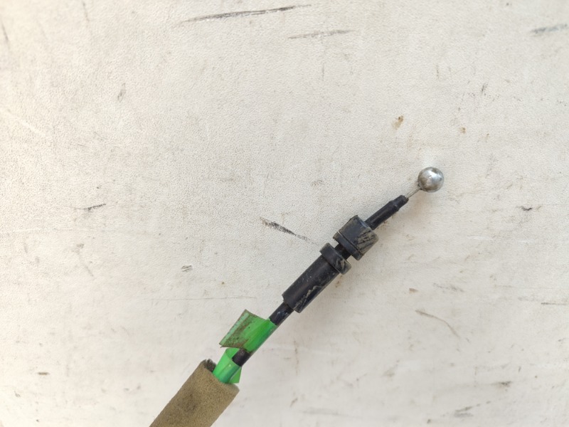 Замок двери передней левой