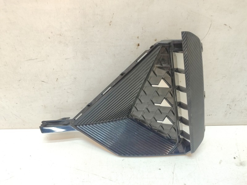 Решетка в бампер левая