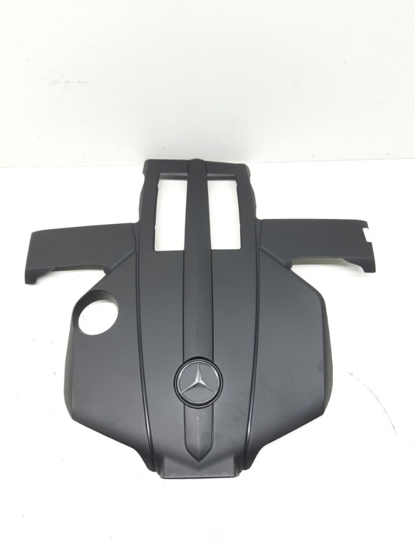 Крышка двигателя