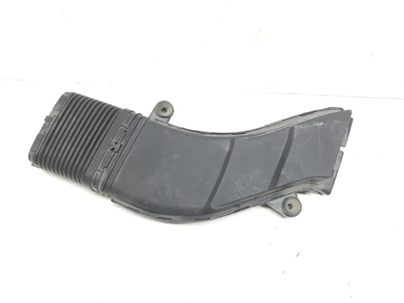 Патрубок воздушного фильтра