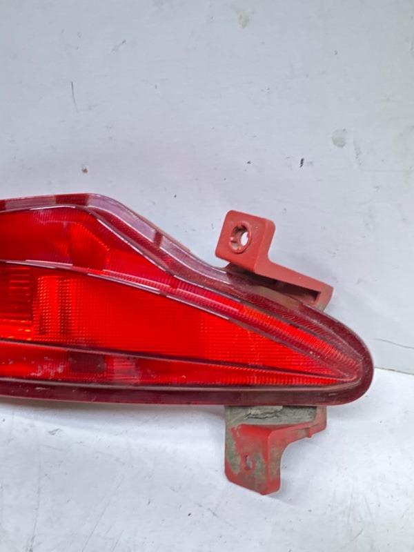 Фара противотуманная правая