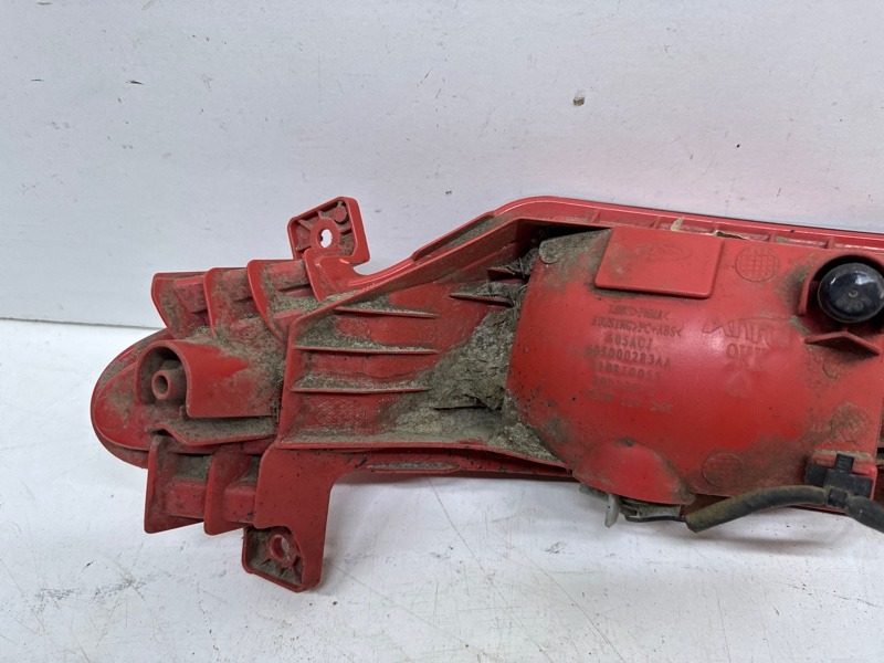 Фара противотуманная правая