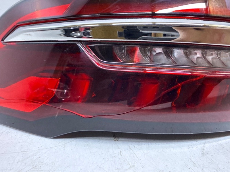 Фонарь задний левый