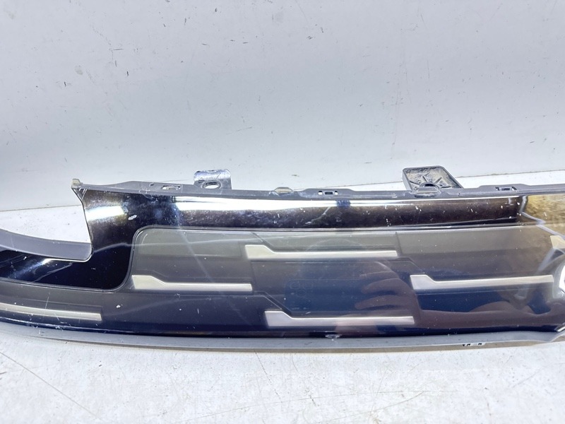 Накладка переднего бампера