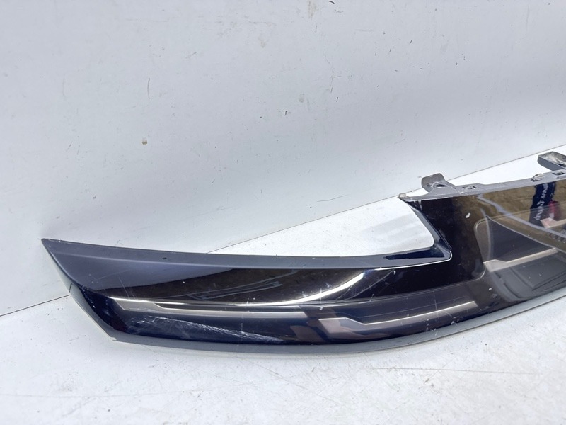 Накладка переднего бампера