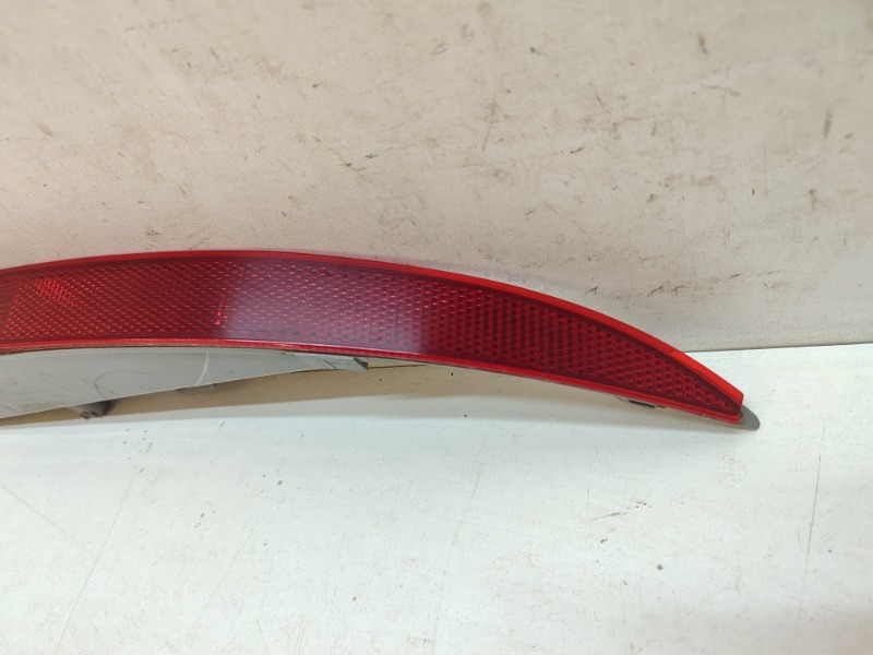 Фонарь задний в бампер правый