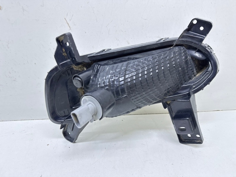 Фара противотуманная левая