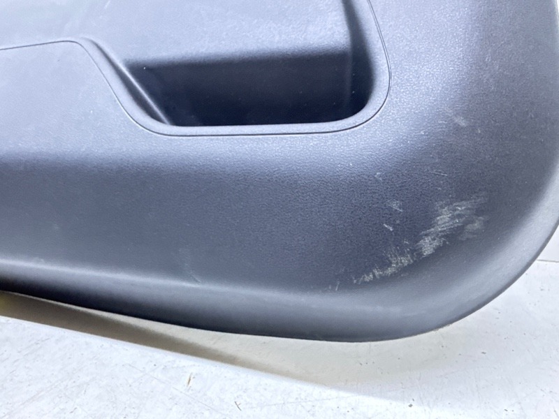 Обшивка крышки багажника