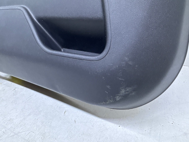 Обшивка крышки багажника