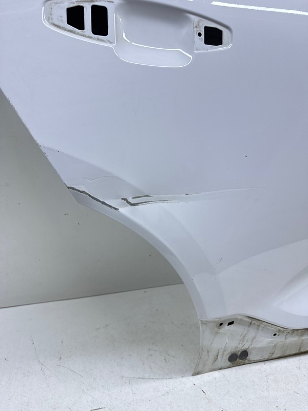 Дверь задняя правая