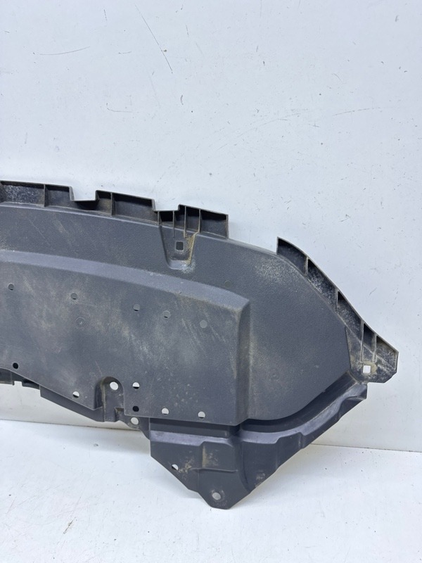 Пыльник двигателя