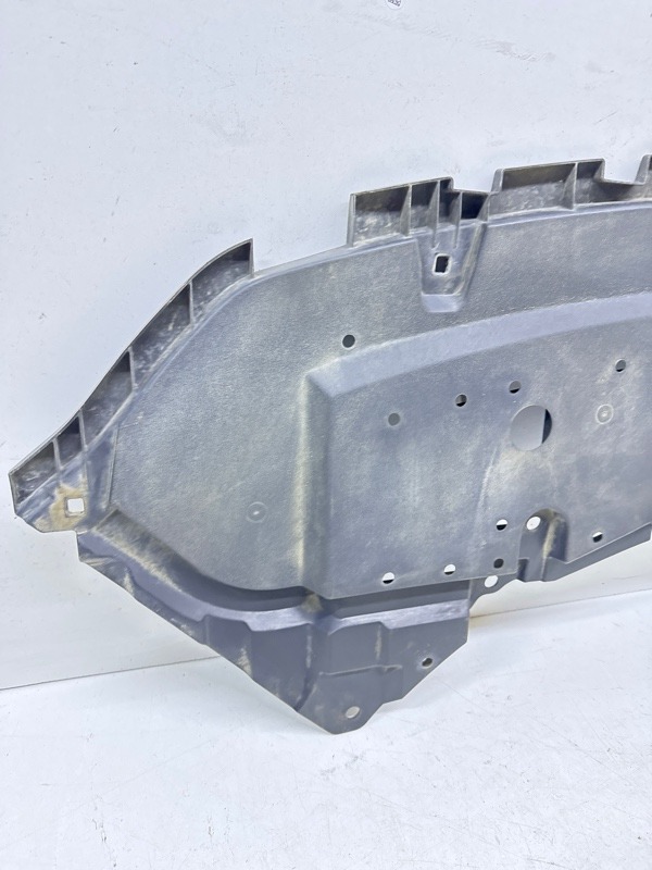 Пыльник двигателя