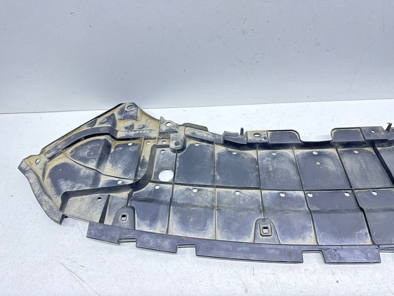 Пыльник двигателя