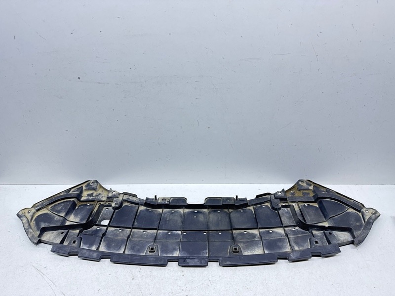 Пыльник двигателя