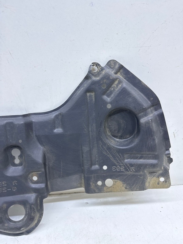 Пыльник двигателя