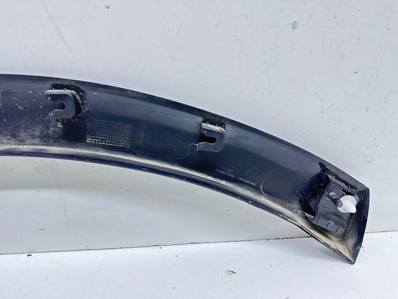 Накладка заднего крыла левого