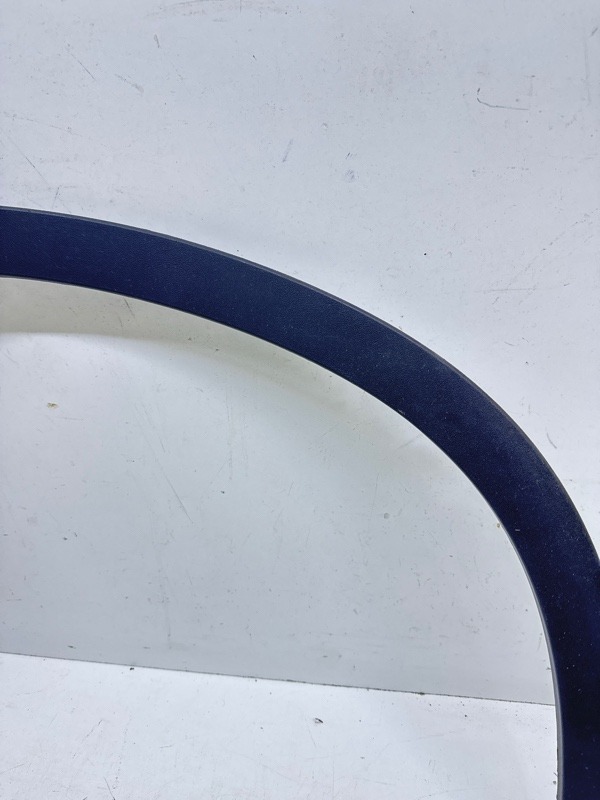 Накладка переднего крыла правого