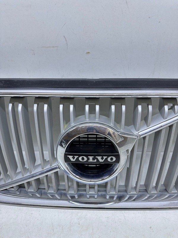 Решетка радиатора