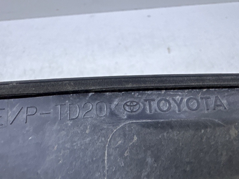 Накладка двери задней левой