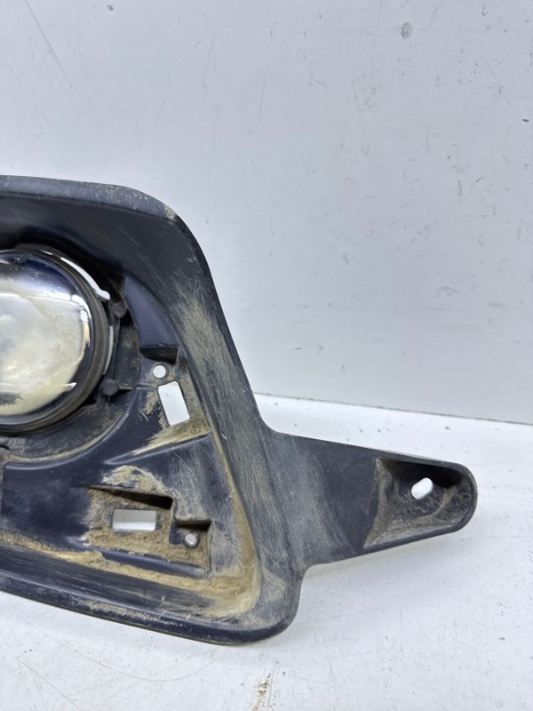 Кронштейн фары противотуманной правой