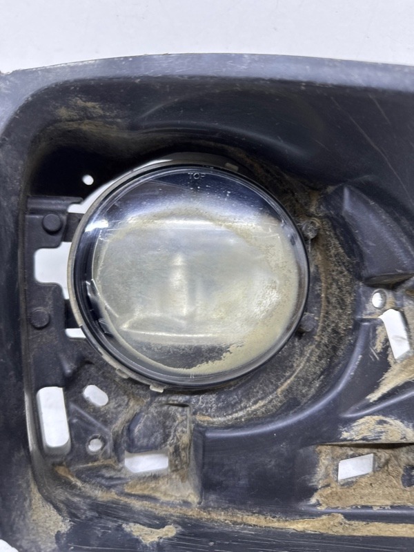 Кронштейн фары противотуманной правой