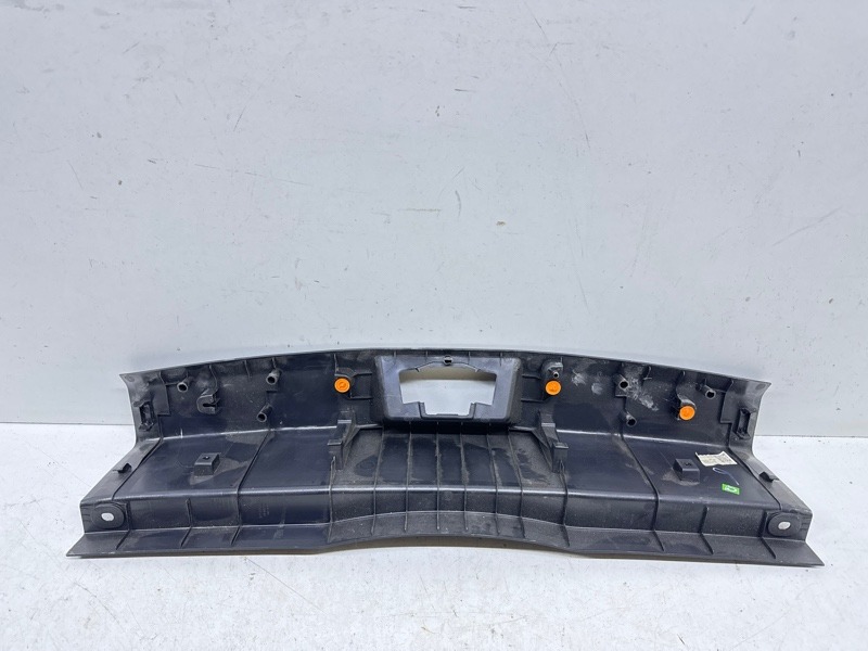 Накладка заднего крыла правого