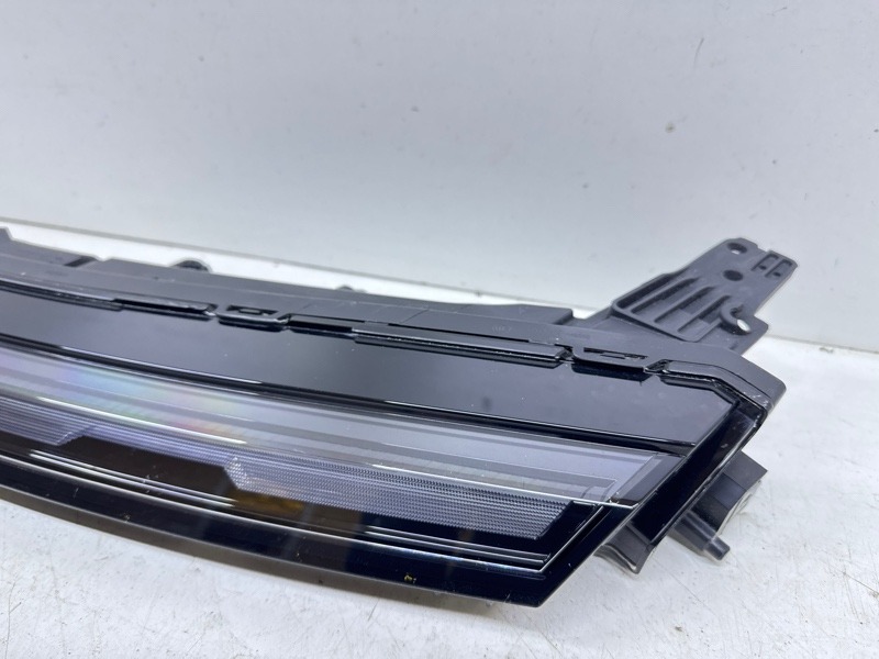 Фара дневного света левая (ходовые огни)