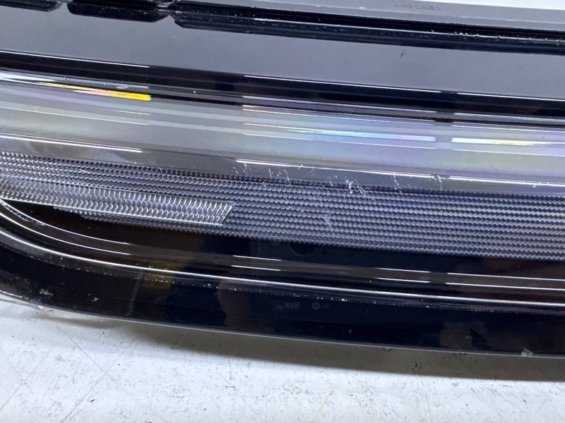 Фара дневного света левая (ходовые огни)