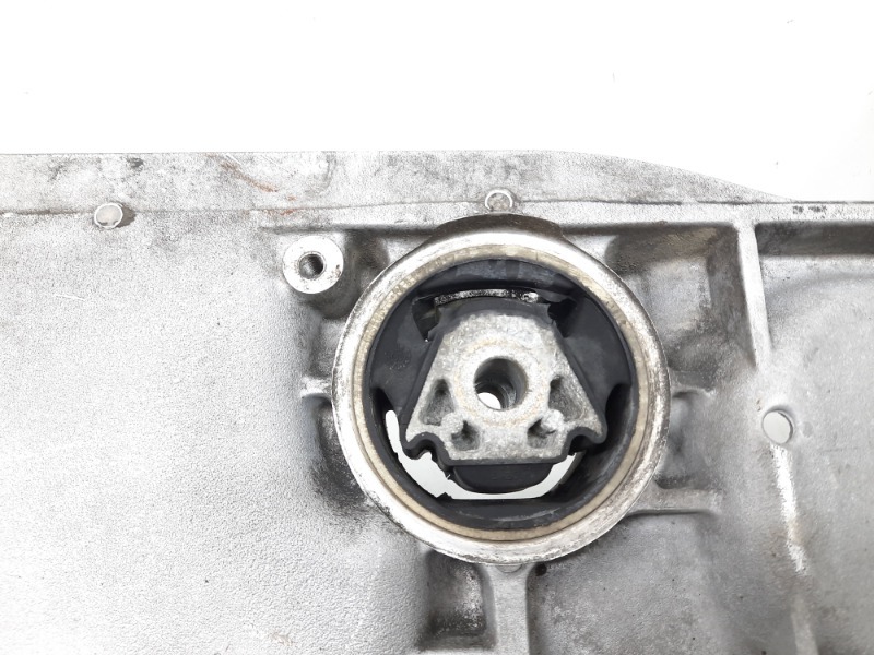 Балка подмоторная