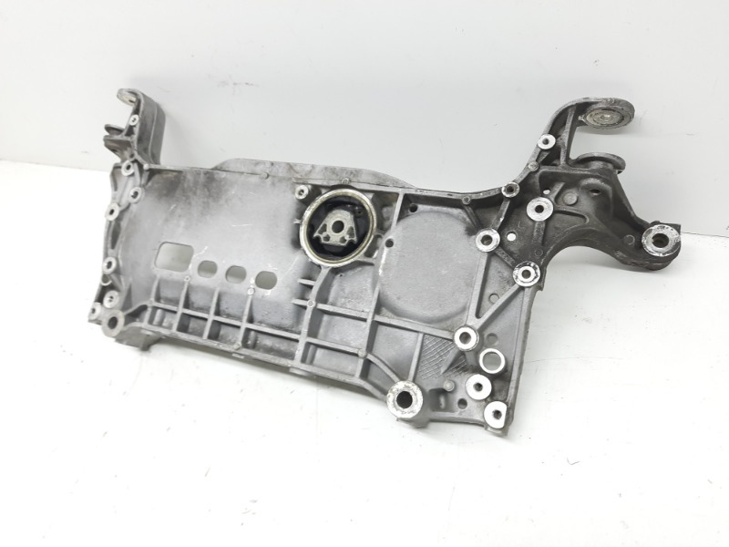 Балка подмоторная