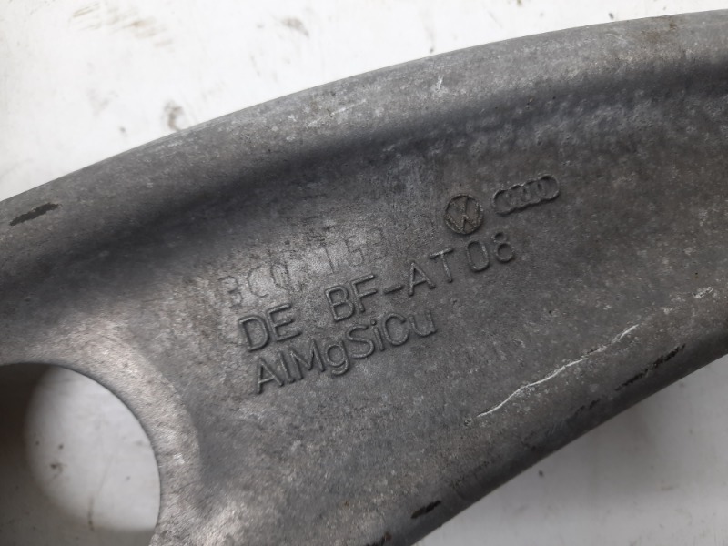 Рычаг передний правый