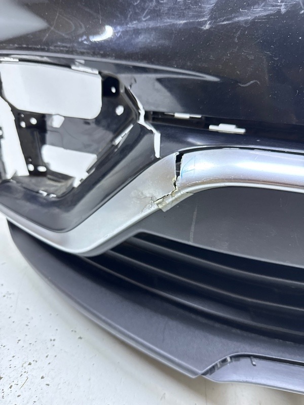 Бампер передний